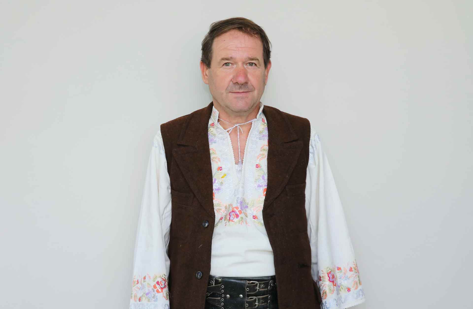 Pavel Lupașc – Clasa Instrumente populare ( Fluier), Clasa Obiecte de cult (lemn)  Nereju